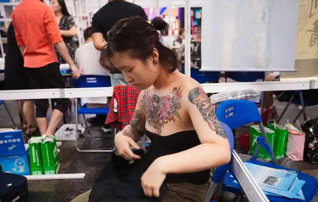 采取活跃措施经过调度水源抗旱喷防等方式竭尽全力保夏收